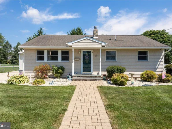 23 Costill Ave, Clayton, NJ 08312