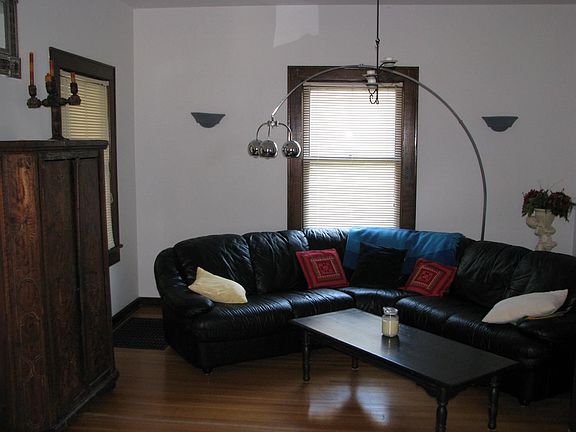 5th image of 1462 N Grant Ave
