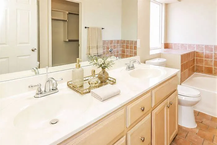 1132 Sparrow Hawk Dr — Photo 10