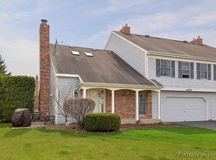 2S725 Grove Ln, Warrenville, IL 60555