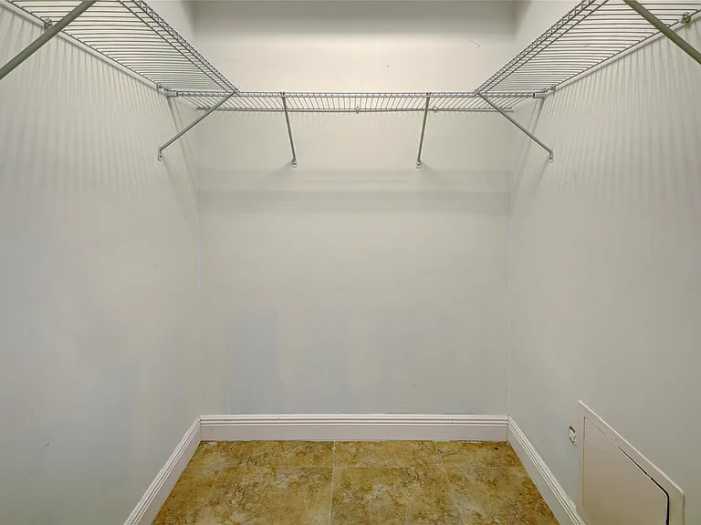 1508 SW 4th Ave — Photo 6