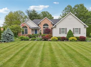 1881 Center Rd, Avon, OH 44011