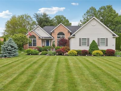 1881 Center Rd, Avon, OH, 44011