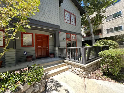2433 Oneida St #1 Photo 1 2433 Oneida St #1 Photo 1
