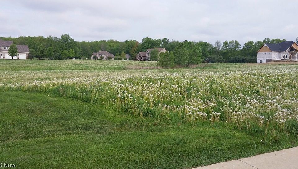 2nd image of View Point Dr