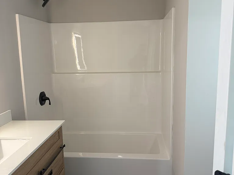 21 Isham St #101 — Photo 16