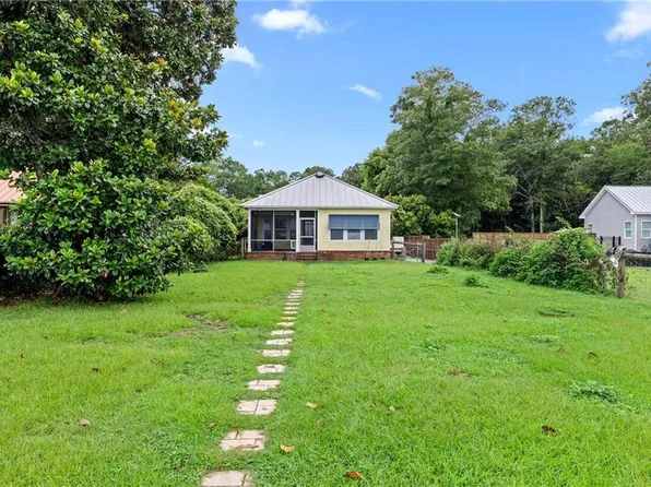 12863 Dauphin Island Pkwy, Coden, AL 36523