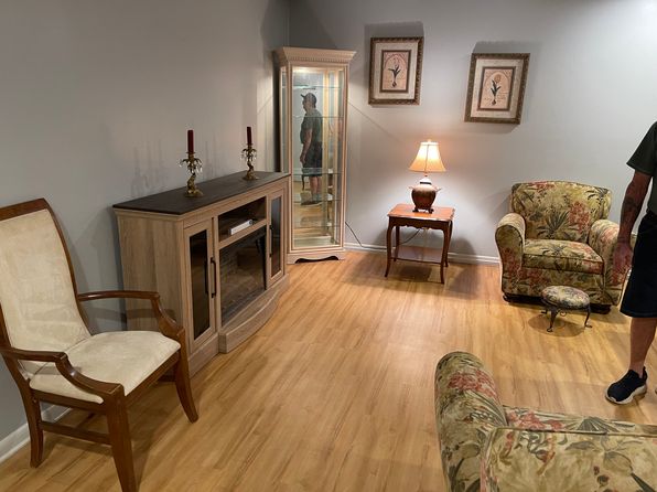 80 White Oak St APT 1