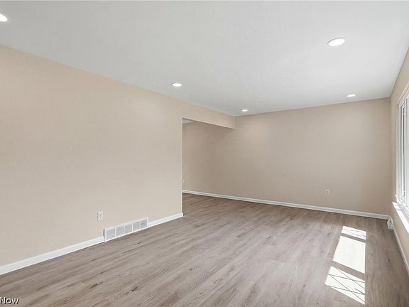 4th image of 5382 Broad Blvd
