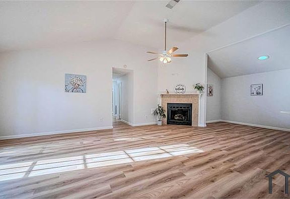 5th image of 18211 Dinner Creek Dr