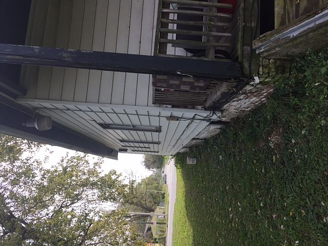 2nd image of 829 E Lincoln Hwy