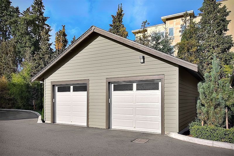 1st image of 150 102nd Ave SE Unit 207