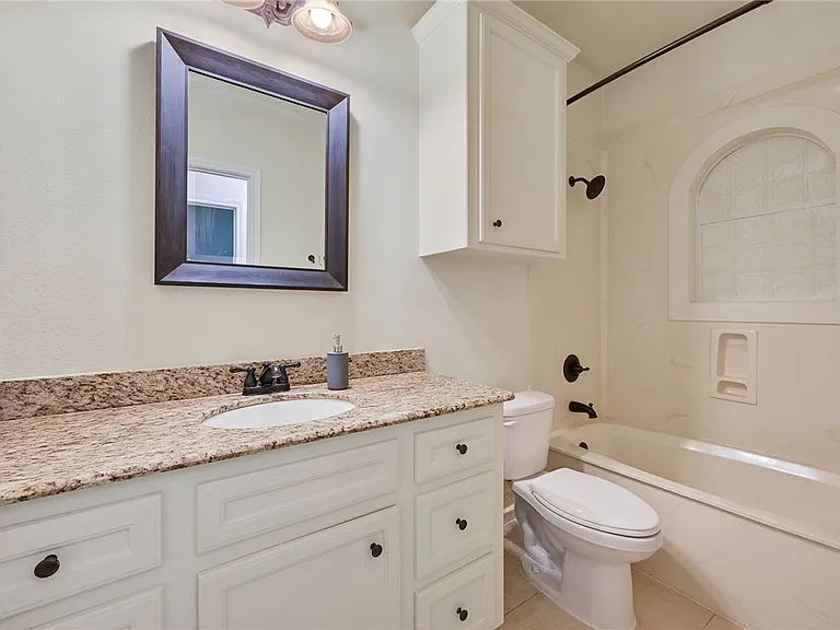 4232 Rocky Rhodes Dr — Photo 10