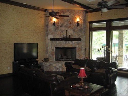 2nd image of 18005 White Fawn Cir