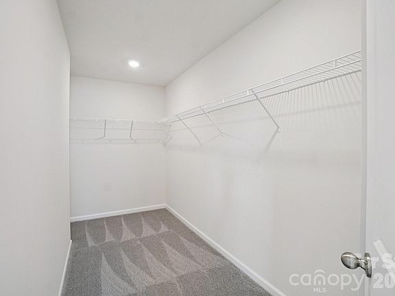 5th image of 215 Valley Breeze Rd