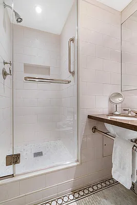 Sold by Compass | media 16