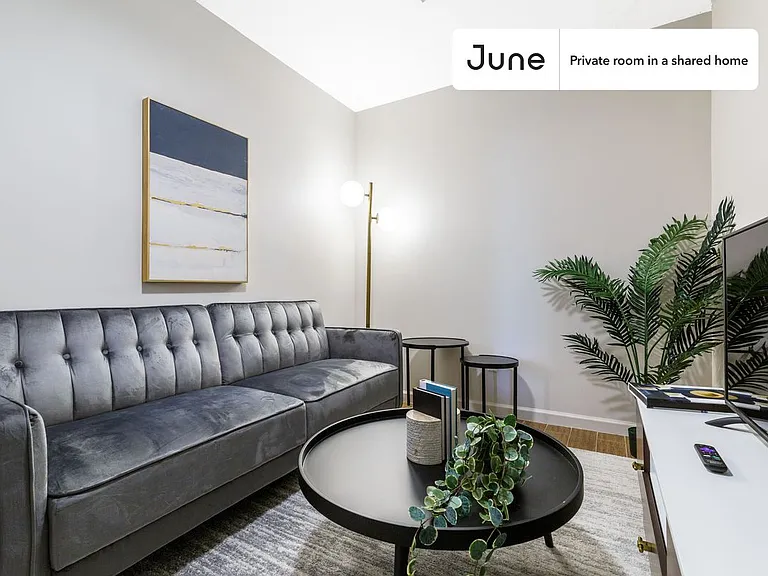 7 Eldridge St #B — Photo 3