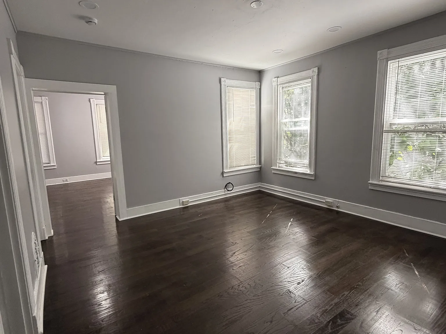 3 bed, 1366 sqft, $2,200 — Photo 2