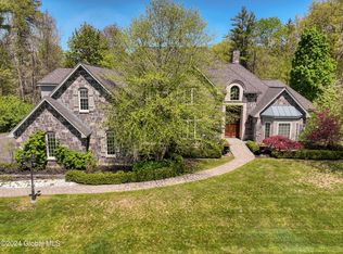 5 Old English Rd, Slingerlands, NY 12159