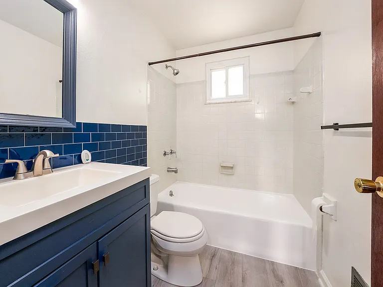 466 Mohican Ave — Photo 25