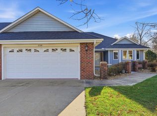 1130 Lois Ct, Shoreview, MN 55126