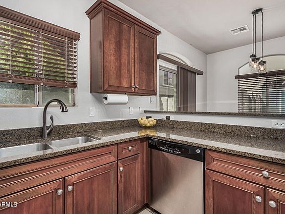 4th image of 2150 W Alameda Rd Unit 1067