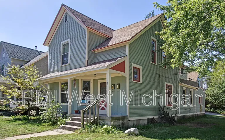 103 Fitzhugh Ave SE #1 — Photo 1