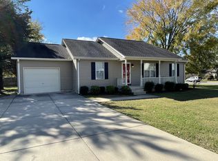 902 Lucky Cir, Murfreesboro, TN 37130