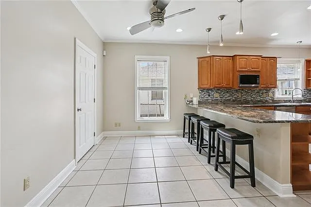 661 E William David Pkwy — Photo 11