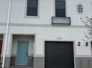 671 NW 6th Ter, Florida City, FL 33034