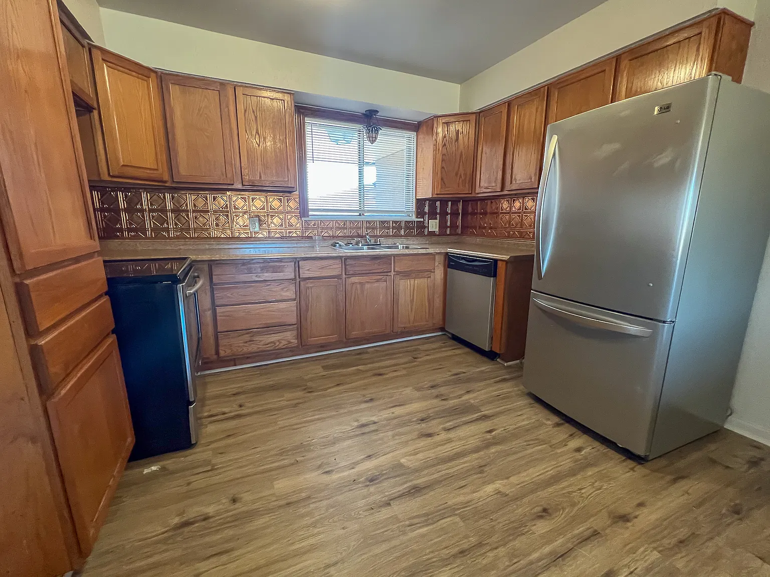 4 bed, 1753 sqft, $1,200 — Photo 4