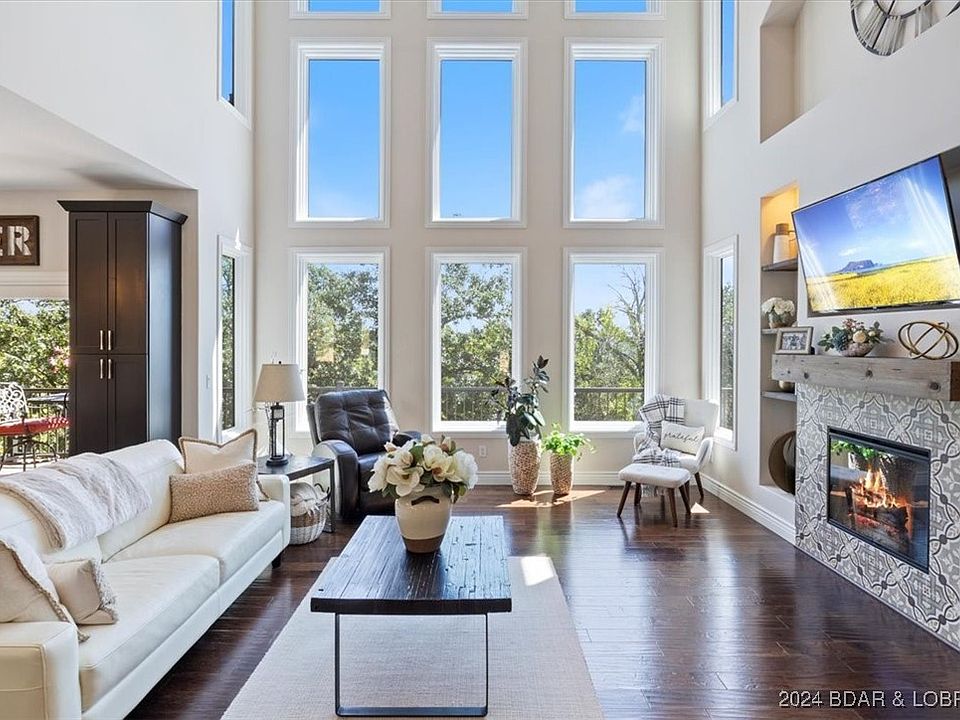 1st image of 6735 Saint Tropez Cir