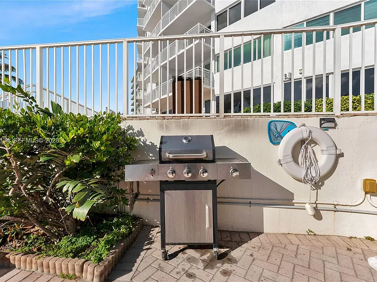 710 N Ocean Blvd #102 — Photo 41