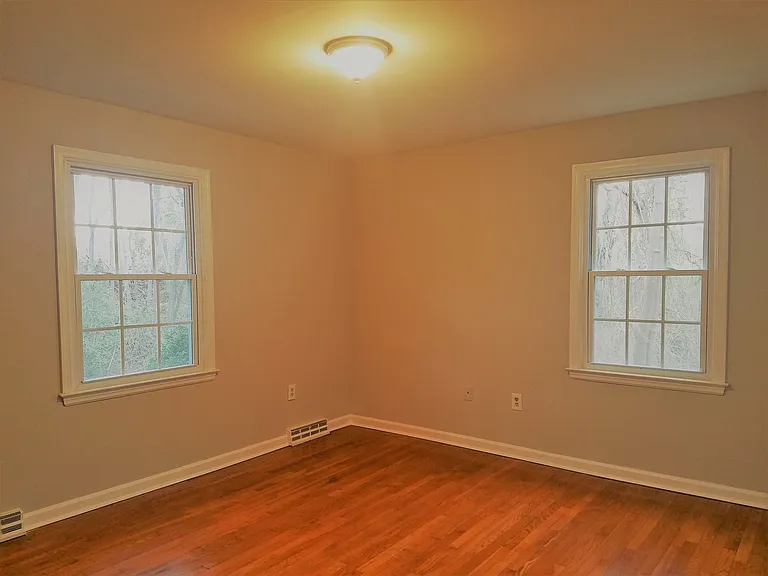 2209 Courthouse Rd — Photo 14