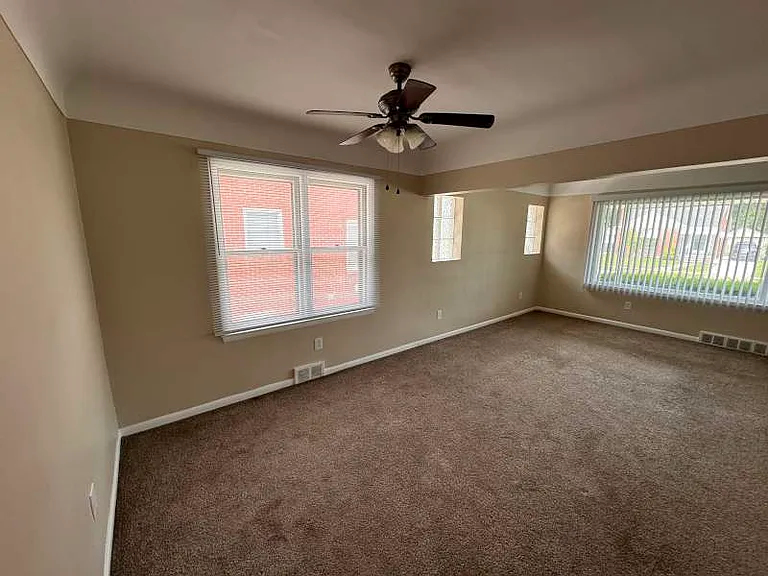 14754 Lydia Ave — Photo 26