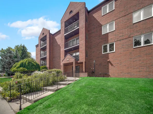 6550 W Gunnison St APT 403, Harwood Heights, IL 60706