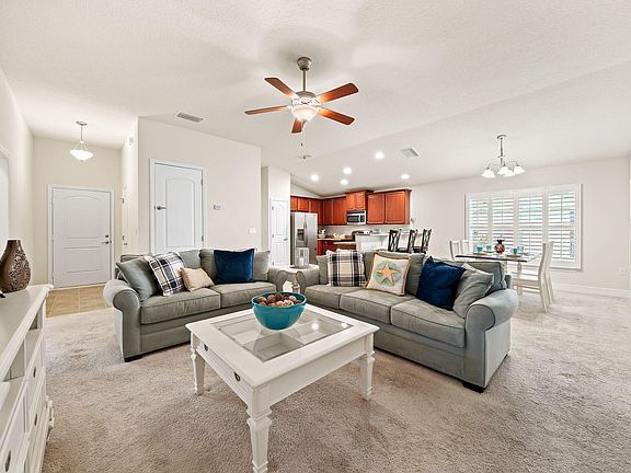 4th image of 122 Ashbury Blvd