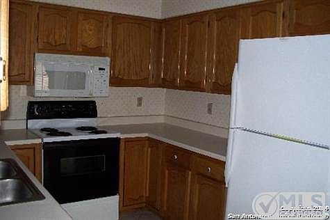 3rd image of 5626 Timber Trace St