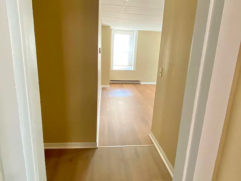 358 Chestnut St #3 — Photo 11