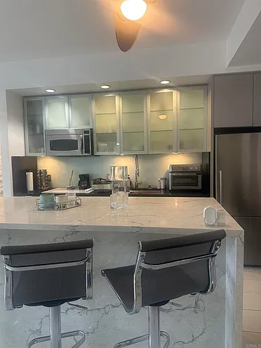 575 6th Ave #905 Photo 1