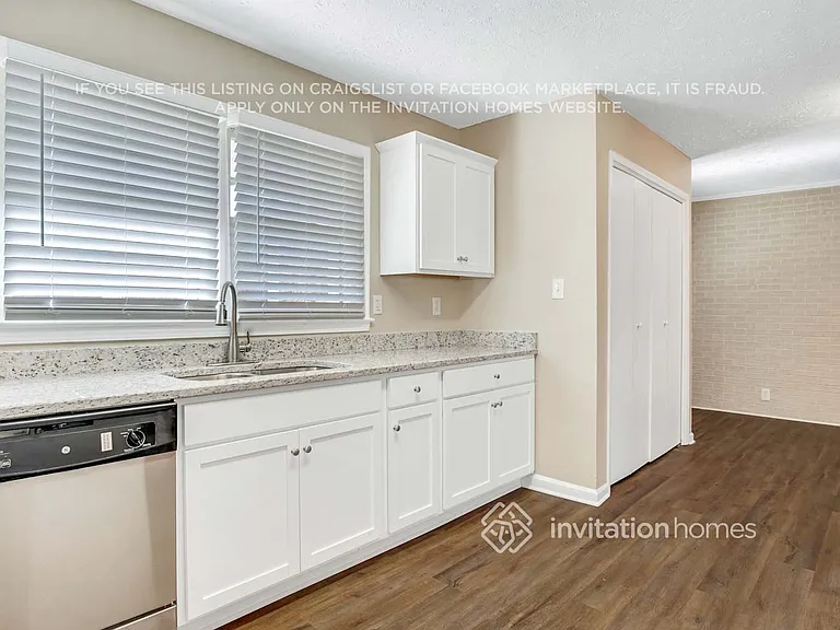 4286 Newton Cir — Photo 11