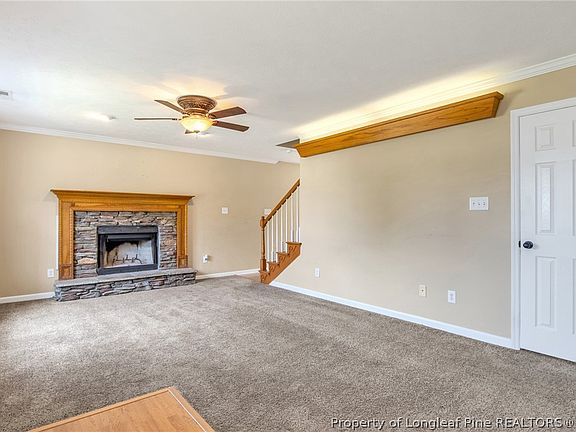 4th image of 5421 Biscoe St