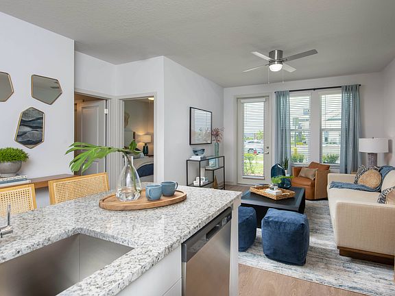 5th image of 32257 Snowberry Way #7209