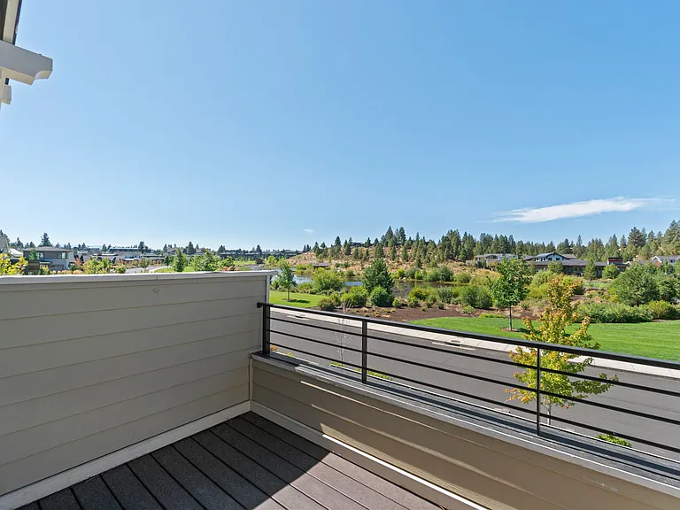 1496 NW Discovery Park Dr — Photo 8