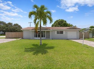 200 SW 13th St #1, Boca Raton, FL 33432