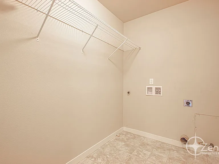 188 N 41st Pl — Photo 17