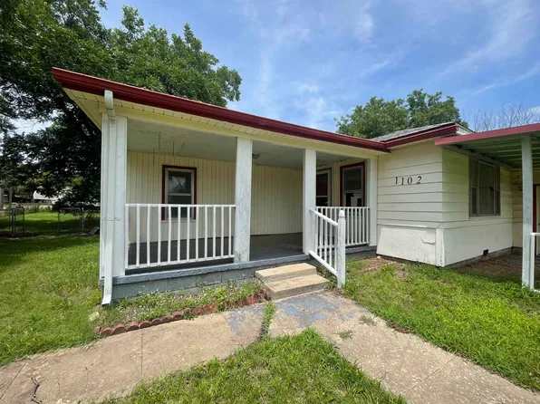 1102 Wilson Ave, Blackwell, OK 74631