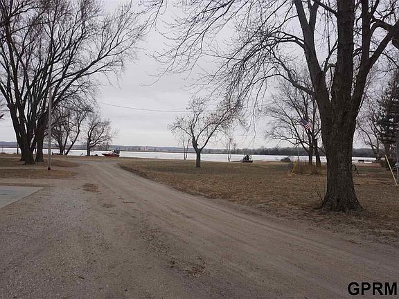 3rd image of 198 McGinns Lk