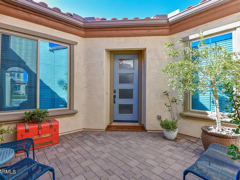 9661 W Patrick Ln — Photo 43