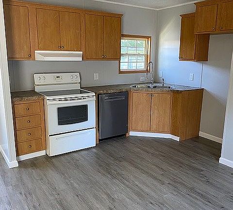 5th image of 35 Hyland Dr #35